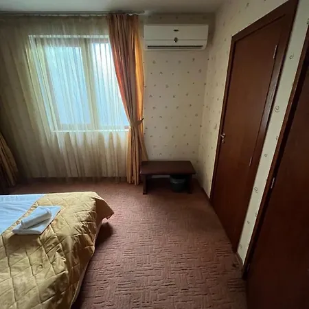 Bolyari Hotel 3*