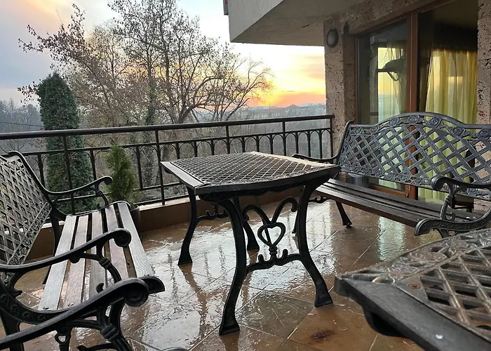 Bolyari 酒店 大特尔诺沃